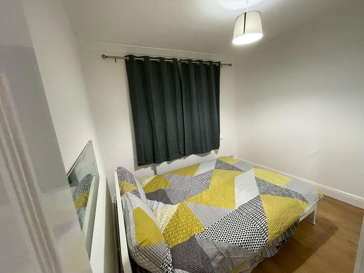 Villa Luxury 2 Bed House With Parking, 5 Min Walk To Station & Ldo Londres Exterior foto